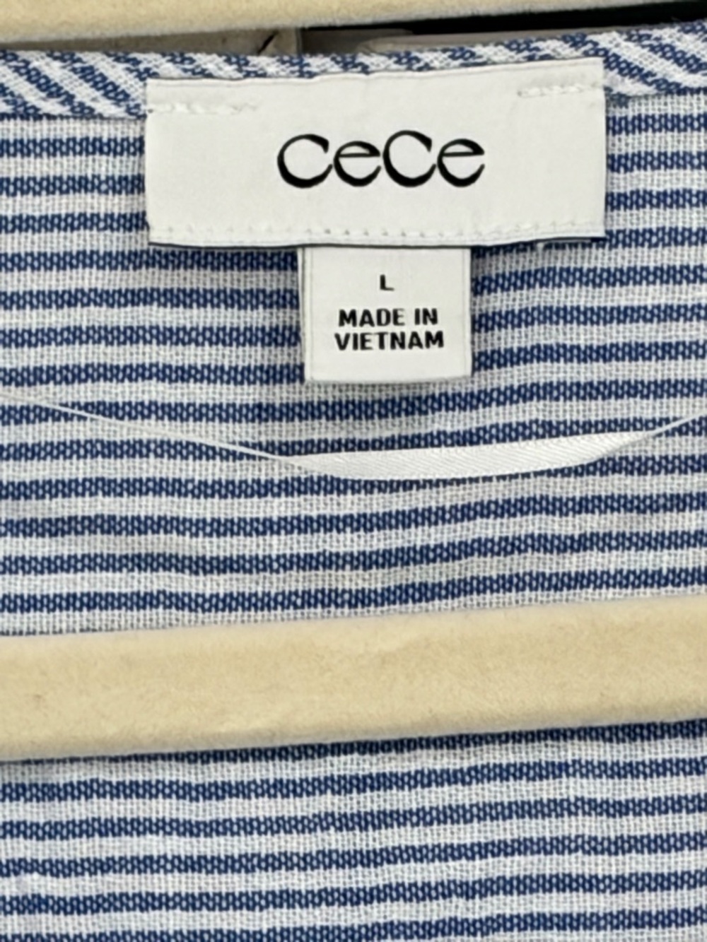 NWT SZ L CeCe Blue and White Pinstripe V-Neck Cap Sleeve Blouse - Picture 2 of 7